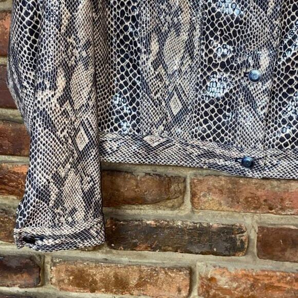 Amanda Smith Faux Snakeskin Button Down Motorocycle Jacket Women's Size 10 - Picture 3 of 8